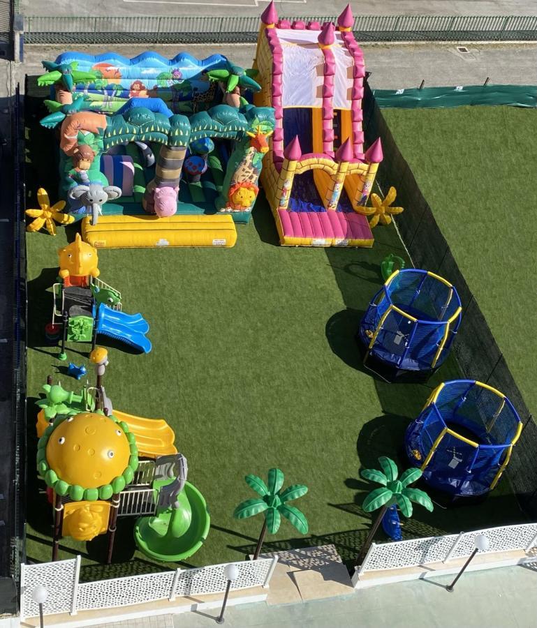 Hotel Jumbo リミニ エクステリア 写真