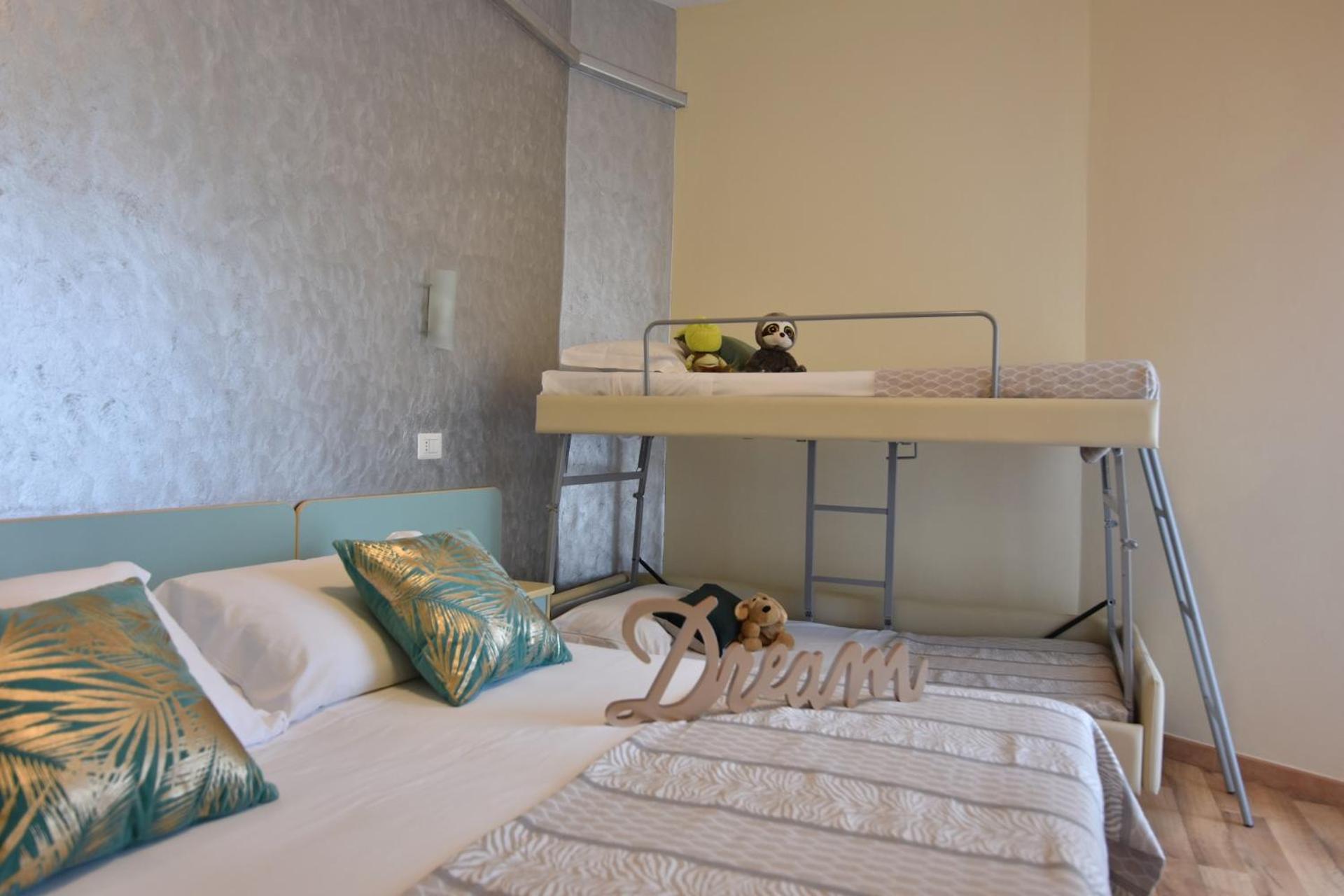 Hotel Jumbo リミニ エクステリア 写真