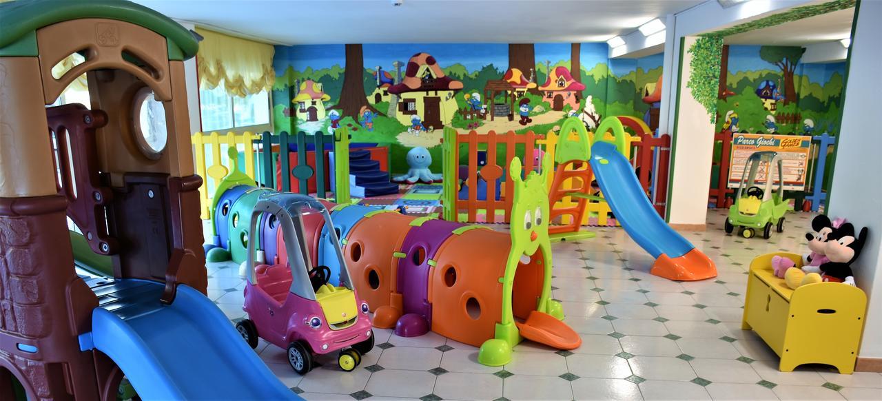 Hotel Jumbo リミニ エクステリア 写真